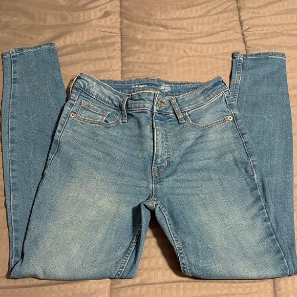 Old Navy Denim - OLD NAVY High-Rise Rockstar Super Skinny Size 4